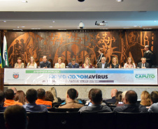 Objetivo foi informar sobre as ações que o Brasil e o Paraná estão tomando e alertar como as pessoas podem se proteger da doença. Representante do Ministério da Saúde destacou a organização do Paraná. Foto: SESA