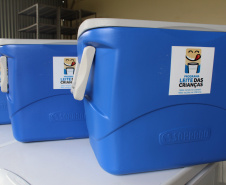 O Programa Leite das Crianças, do Governo do Estado, recebeu 700 caixas térmicas e 176 freezers para os pontos de distribuição e redistribuição. Os equipamentos estão sendo transportados ao longo desta semana para os núcleos regionais da Secretaria de Estado da Agricultura e do Abastecimento, que encaminharão aos municípios conforme a necessidade de cada um.  -  Curitiba, 13/02/2020  -  Foto: Gisele Barão/SEAB