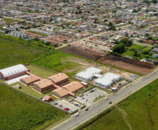 Governador Carlos Massa Ratinho Junior entrega a nova sede do Colégio Estadual Bandeirantes, em Campina Grande do Sul e libera recursos para pavimentação de ruas  da cidade  -  Campina Grande do Sul, 13/02/2020  -  Foto: José Fernando Ogura/AEN 