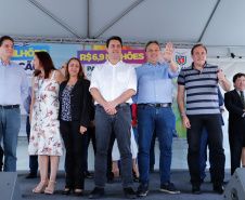 Governador Carlos Massa Ratinho Junior entrega a nova sede do Colégio Estadual Bandeirantes, em Campina Grande do Sul e libera recursos para pavimentação de ruas da cidade - Campina Grande do Sul, 13/02/2020 - Foto:  Rodrigo Félix Leal/AEN