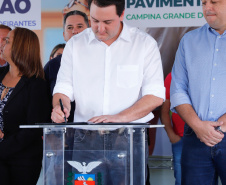 Governador Carlos Massa Ratinho Junior entrega a nova sede do Colégio Estadual Bandeirantes, em Campina Grande do Sul e libera recursos para pavimentação de ruas da cidade - Campina Grande do Sul, 13/02/2020 - Foto:  Rodrigo Félix Leal/AEN