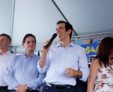 Governador Carlos Massa Ratinho Junior entrega a nova sede do Colégio Estadual Bandeirantes, em Campina Grande do Sul e libera recursos para pavimentação de ruas da cidade - Campina Grande do Sul, 13/02/2020 - Foto:  Rodrigo Félix Leal/AEN