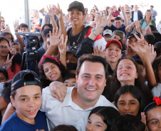 Governador Carlos Massa Ratinho Junior entrega a nova sede do Colégio Estadual Bandeirantes, em Campina Grande do Sul e libera recursos para pavimentação de ruas da cidade - Campina Grande do Sul, 13/02/2020 - Foto:  Rodrigo Félix Leal/AEN