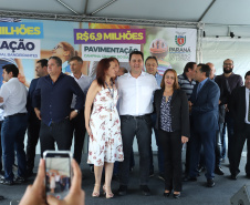 Governador Carlos Massa Ratinho Junior entrega a nova sede do Colégio Estadual Bandeirantes, em Campina Grande do Sul e libera recursos para pavimentação de ruas  da cidade  -  Campina Grande do Sul, 13/02/2020  -  Foto: José Fernando Ogura/AEN 
