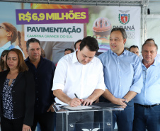 Governador Carlos Massa Ratinho Junior entrega a nova sede do Colégio Estadual Bandeirantes, em Campina Grande do Sul e libera recursos para pavimentação de ruas  da cidade  -  Campina Grande do Sul, 13/02/2020  -  Foto: José Fernando Ogura/AEN 