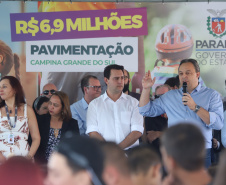 Governador Carlos Massa Ratinho Junior entrega a nova sede do Colégio Estadual Bandeirantes, em Campina Grande do Sul e libera recursos para pavimentação de ruas  da cidade  -  Campina Grande do Sul, 13/02/2020  -  Foto: José Fernando Ogura/AEN 