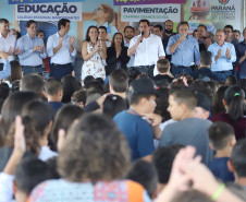Governador Carlos Massa Ratinho Junior entrega a nova sede do Colégio Estadual Bandeirantes, em Campina Grande do Sul e libera recursos para pavimentação de ruas  da cidade  -  Campina Grande do Sul, 13/02/2020  -  Foto: José Fernando Ogura/AEN 