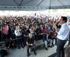 Governador Carlos Massa Ratinho Junior entrega a nova sede do Colégio Estadual Bandeirantes, em Campina Grande do Sul e libera recursos para pavimentação de ruas  da cidade  -  Campina Grande do Sul, 13/02/2020  -  Foto: José Fernando Ogura/AEN 