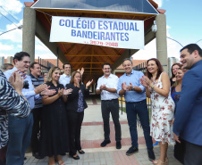 Governador Carlos Massa Ratinho Junior entrega a nova sede do Colégio Estadual Bandeirantes, em Campina Grande do Sul e libera recursos para pavimentação de ruas  da cidade  -  Campina Grande do Sul, 13/02/2020  -  Foto: José Fernando Ogura/AEN 