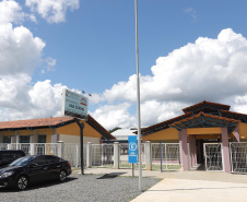 O governador Carlos Massa Ratinho inaugura a Escola Municipal Ana Zorning e confirma recursos para pavimentação, em Rio Negro, região sudeste do Paraná. Presentes no evento: prefeito de Rio Negro, Milton José Paizani; secretário de Desenvolvimento Urbano, João Carlos Ortega; secretário de Educação e do Esporte, Renato Feder; de Agricultura e Abastecimento, Norberto Ortigara; entre outros.Rio Negro, 13-02-20.Foto: Arnaldo Alves / AEN.