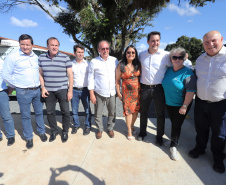 O governador Carlos Massa Ratinho inaugura a Escola Municipal Ana Zorning e confirma recursos para pavimentação, em Rio Negro, região sudeste do Paraná. Presentes no evento: prefeito de Rio Negro, Milton José Paizani; secretário de Desenvolvimento Urbano, João Carlos Ortega; secretário de Educação e do Esporte, Renato Feder; de Agricultura e Abastecimento, Norberto Ortigara; entre outros.Rio Negro, 13-02-20.Foto: Arnaldo Alves / AEN.