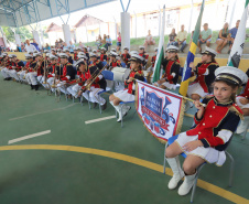 O governador Carlos Massa Ratinho inaugura a Escola Municipal Ana Zorning e confirma recursos para pavimentação, em Rio Negro, região sudeste do Paraná. Presentes no evento: prefeito de Rio Negro, Milton José Paizani; secretário de Desenvolvimento Urbano, João Carlos Ortega; secretário de Educação e do Esporte, Renato Feder; de Agricultura e Abastecimento, Norberto Ortigara; entre outros.Rio Negro, 13-02-20.Foto: Arnaldo Alves / AEN.