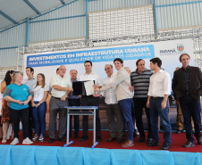 O governador Carlos Massa Ratinho inaugura a Escola Municipal Ana Zorning e confirma recursos para pavimentação, em Rio Negro, região sudeste do Paraná. Presentes no evento: prefeito de Rio Negro, Milton José Paizani; secretário de Desenvolvimento Urbano, João Carlos Ortega; secretário de Educação e do Esporte, Renato Feder; de Agricultura e Abastecimento, Norberto Ortigara; entre outros.Rio Negro, 13-02-20.Foto: Arnaldo Alves / AEN.
