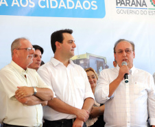 O governador Carlos Massa Ratinho inaugura a Escola Municipal Ana Zorning e confirma recursos para pavimentação, em Rio Negro, região sudeste do Paraná. Presentes no evento: prefeito de Rio Negro, Milton José Paizani; secretário de Desenvolvimento Urbano, João Carlos Ortega; secretário de Educação e do Esporte, Renato Feder; de Agricultura e Abastecimento, Norberto Ortigara; entre outros.Rio Negro, 13-02-20.Foto: Arnaldo Alves / AEN.
