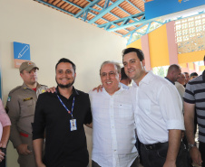 O governador Carlos Massa Ratinho inaugura a Escola Municipal Ana Zorning e confirma recursos para pavimentação, em Rio Negro, região sudeste do Paraná. Presentes no evento: prefeito de Rio Negro, Milton José Paizani; secretário de Desenvolvimento Urbano, João Carlos Ortega; secretário de Educação e do Esporte, Renato Feder; de Agricultura e Abastecimento, Norberto Ortigara; entre outros.Rio Negro, 13-02-20.Foto: Arnaldo Alves / AEN.