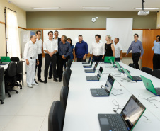 Cerca de 1.100 estudantes do Ensino Fundamental e Ensino Médio, de Sarandi, Noroeste do Paraná, são beneficiados com a nova estrutura da Escola Estadual Vereador Luiz Zanchim, inaugurada nesta sexta-feira (14), pelo governador Carlos Massa Ratinho Junior.  -  Sarandi, 14/02/2020  -  Foto: Rodrigo Félix Leal/AEN
