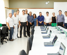 Cerca de 1.100 estudantes do Ensino Fundamental e Ensino Médio, de Sarandi, Noroeste do Paraná, são beneficiados com a nova estrutura da Escola Estadual Vereador Luiz Zanchim, inaugurada nesta sexta-feira (14), pelo governador Carlos Massa Ratinho Junior.  -  Sarandi, 14/02/2020  -  Foto: Rodrigo Félix Leal/AEN