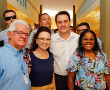 Cerca de 1.100 estudantes do Ensino Fundamental e Ensino Médio, de Sarandi, Noroeste do Paraná, são beneficiados com a nova estrutura da Escola Estadual Vereador Luiz Zanchim, inaugurada nesta sexta-feira (14), pelo governador Carlos Massa Ratinho Junior.  -  Sarandi, 14/02/2020  -  Foto: Rodrigo Félix Leal/AEN