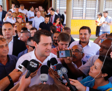 Cerca de 1.100 estudantes do Ensino Fundamental e Ensino Médio, de Sarandi, Noroeste do Paraná, são beneficiados com a nova estrutura da Escola Estadual Vereador Luiz Zanchim, inaugurada nesta sexta-feira (14), pelo governador Carlos Massa Ratinho Junior.  -  Sarandi, 14/02/2020  -  Foto: Rodrigo Félix Leal/AEN