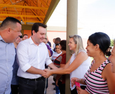 Cerca de 1.100 estudantes do Ensino Fundamental e Ensino Médio, de Sarandi, Noroeste do Paraná, são beneficiados com a nova estrutura da Escola Estadual Vereador Luiz Zanchim, inaugurada nesta sexta-feira (14), pelo governador Carlos Massa Ratinho Junior.  -  Sarandi, 14/02/2020  -  Foto: Rodrigo Félix Leal/AEN