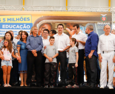 Cerca de 1.100 estudantes do Ensino Fundamental e Ensino Médio, de Sarandi, Noroeste do Paraná, são beneficiados com a nova estrutura da Escola Estadual Vereador Luiz Zanchim, inaugurada nesta sexta-feira (14), pelo governador Carlos Massa Ratinho Junior.  -  Sarandi, 14/02/2020  -  Foto: Rodrigo Félix Leal/AEN