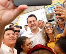 Cerca de 1.100 estudantes do Ensino Fundamental e Ensino Médio, de Sarandi, Noroeste do Paraná, são beneficiados com a nova estrutura da Escola Estadual Vereador Luiz Zanchim, inaugurada nesta sexta-feira (14), pelo governador Carlos Massa Ratinho Junior.  -  Sarandi, 14/02/2020  -  Foto: Rodrigo Félix Leal/AEN