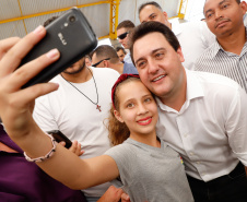 Cerca de 1.100 estudantes do Ensino Fundamental e Ensino Médio, de Sarandi, Noroeste do Paraná, são beneficiados com a nova estrutura da Escola Estadual Vereador Luiz Zanchim, inaugurada nesta sexta-feira (14), pelo governador Carlos Massa Ratinho Junior.  -  Sarandi, 14/02/2020  -  Foto: Rodrigo Félix Leal/AEN