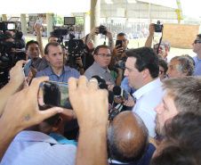 Cerca de 1.100 estudantes do Ensino Fundamental e Ensino Médio, de Sarandi, Noroeste do Paraná, são beneficiados com a nova estrutura da Escola Estadual Vereador Luiz Zanchim, inaugurada nesta sexta-feira (14), pelo governador Carlos Massa Ratinho Junior.  -  Sarandi, 14/02/2020  -  Foto: Jaelson Lucas/AEN