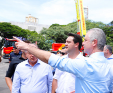 BOMBEIROS  -  O governador também entregou para o Corpo de Bombeiros de Maringá uma plataforma skylift, utilizada no combate a incêndios em grandes alturas.  - Maringá, 14/02/2020  -  Foto: Rodrigo Félix Leal/AEN