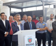 O governador Carlos Massa Ratinho Junior anuncia nesta terça-feira (18) a implantação de mais de 600 novos abrigos para pontos de ônibus em cidades da Região Metropolitana de Curitiba. Participaram: secretário de Desenvolvimento Urbano, João Carlos Ortega; diretor-presidente da Comec, Gilson dos Santos; entre outros.
Curitiba, 18-02-20.
Foto: Arnaldo Alves / AEN.
