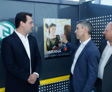 O governador Carlos Massa Ratinho Junior anuncia a implantação de mais de 600 novos abrigos para pontos de ônibus em cidades da Região Metropolitana de Curitiba.  -  Curitiba, 18/02/2020  -  Foto: Rodrigo Félix Leal/AEN