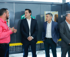 O governador Carlos Massa Ratinho Junior anuncia a implantação de mais de 600 novos abrigos para pontos de ônibus em cidades da Região Metropolitana de Curitiba.  -  Curitiba, 18/02/2020  -  Foto: Rodrigo Félix Leal/AEN