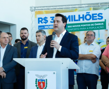 O governador Carlos Massa Ratinho Junior anuncia a implantação de mais de 600 novos abrigos para pontos de ônibus em cidades da Região Metropolitana de Curitiba.  -  Curitiba, 18/02/2020  -  Foto: Rodrigo Félix Leal/AEN