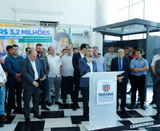 O governador Carlos Massa Ratinho Junior anuncia a implantação de mais de 600 novos abrigos para pontos de ônibus em cidades da Região Metropolitana de Curitiba.  -  Curitiba, 18/02/2020  -  Foto: Rodrigo Félix Leal/AEN