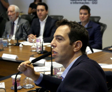 Usar jogos eletrônicos para ensinar matemática e universalizar o acesso à Internet de alta velocidade em todas as escolas da rede estadual de ensino estão entre as prioridades da Secretaria de Estado da Educação e do Esporte para 2020