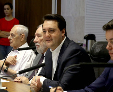 Usar jogos eletrônicos para ensinar matemática e universalizar o acesso à Internet de alta velocidade em todas as escolas da rede estadual de ensino estão entre as prioridades da Secretaria de Estado da Educação e do Esporte para 2020