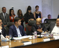 Usar jogos eletrônicos para ensinar matemática e universalizar o acesso à Internet de alta velocidade em todas as escolas da rede estadual de ensino estão entre as prioridades da Secretaria de Estado da Educação e do Esporte para 2020