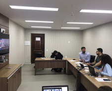 A Secretaria de Estado do Desenvolvimento Sustentável e do Turismo, em conjunto com o Sistema Faep/Senar e entidades representativas do agronegócio no Estado, irão promover uma rodada de eventos sobre o Programa Descomplica Rural nas cidades de Cornélio Procópio, Londrina, Umuarama, Campo Mourão, Ponta Grossa, Guarapuava, Toledo, Maringá e Pato Branco. -  Foto: Divulgação SEDEST