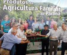 Com apoio do Governo do Estado, por meio da Secretaria da Agricultura e do Abastecimento e do Instituto de Desenvolvimento Rural do Paraná Iapar-Emater, a Federação dos Trabalhadores Rurais Agricultores Familiares do Estado do Paraná (Fetaep) lançou nesta terça-feira (18) a 1ª Feira da Agricultura Familiar do Paraná, que reunirá produtores e compradores em um único lugar.  -  Curitiba, 18/02/2020  -  Foto: Divulgação SEAB