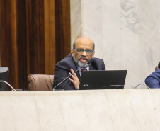 Em audiência pública, o secretário estadual da Fazenda, Renê de Oliveira Garcia Junior, apresenta nesta terça-feira (18),  no Plenário da Assembleia Legislativa, os dados relativos ao cumprimento das metas fiscais do 3º (terceiro) quadrimestre de 2019.  18/02/2020  -  Foto: Geraldo Bubniak/AEN