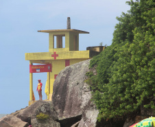 O Litoral do Paraná registrou nesta temporada o menor índice de afogamentos no mar dos últimos cinco anos. Nos primeiros 55 dias do Verão Maior foram registrados três óbitos, número 62,5% menor do que o registrado no mesmo período da temporada anterior, com oito casos.  Foto:SESP