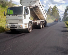 O Departamento de Estradas de Rodagem do Paraná (DER/PR) está atuando em quatro rodovias da região Noroeste, próximas ao Rio Paranapanema, divisa com São Paulo.  -  Foto: Divulgação DER
