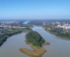 O governador Carlos Massa Ratinho Junior recebe neste sábado (29) os governadores de São Paulo, João Doria; de Minas Gerais, Romeu Zema; do Espírito Santo, Renato Casagrande; de Santa Catarina, Carlos Moisés; do Rio Grande do Sul, Eduardo Leite; e do Rio de Janeiro, Wilson Witzel. Eles participarão do sexto encontro do Consórcio de Integração Sul e Sudeste (Cosud), que acontece em Foz do Iguaçu, no Oeste do Paraná.Foto: José Fernando Ogura/AEN