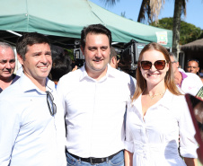 O governador Carlos Massa Ratinho Junior assinou nesta quinta-feira (27) a ordem de serviço para o início das obras de reforma e melhorias nos trapiches de Nova Brasília e Encantadas, na Ilha do Mel, em Paranaguá. O ministro de Infraestrutura, Tarcísio Gomes de Freitas, participou da solenidade. O investimento de R$ 9,5 milhões são da empresa pública Portos do Paraná. As obras devem demorar cerca de sete meses.  -  Curitiba, 27/02/2020  -  Foto: José Fernando Ogura/AEN