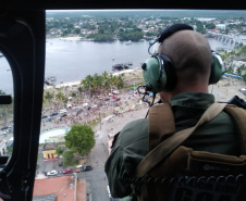 As ações de prevenção e operações das forças policiais no Litoral, durante cinco dias do feriado prolongado de Carnaval, em festas e bailes públicos, reduziram os furtos (-31,30%) e roubos (-42,86%) na comparação com o Carnaval do ano passado. As diligências da Polícia Civil e as ações ostensivas da Polícia Militar colaboraram ainda para o aumento de 14,02% de prisões (de 107 para 122). 