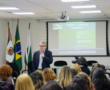 A aula inaugural dos programas de residência da Secretaria de Estado da Saúde e Escola Pública de Saúde do Paraná aconteceu nesta segunda-feira (02), no auditório da secretaria, em Curitiba. Os programas de residência multiprofissional nas áreas de Enfermagem, Farmácia, Psicologia, Serviço Social e Terapia Ocupacional e de Enfermagem Obstétrica iniciam as atividades deste ano com 24 estudantes. Foto:SESA