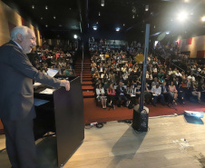 O governador em exercício Darci Piana, participou da abertura do Seminário Estadual do Marco Legal da Primeira Infância.
Curitiba, 09-03-20.
Foto: Arnaldo Alves / AEN