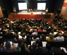 O governador em exercício Darci Piana, participou da abertura do Seminário Estadual do Marco Legal da Primeira Infância.
Curitiba, 09-03-20.
Foto: Arnaldo Alves / AEN