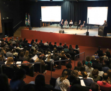 O governador em exercício Darci Piana, participou da abertura do Seminário Estadual do Marco Legal da Primeira Infância.
Curitiba, 09-03-20.
Foto: Arnaldo Alves / AEN