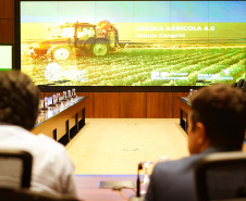 Estudantes universitários e do ensino técnico agrícola já podem se inscrever para o Pense Agro, hackaton da Escola Agrícola 4.0. O evento, promovido pelo Governo do Estado e pela Federação dos Trabalhadores Rurais Agricultores Familiares do Estado do Paraná (Fetaep), busca fomentar o ecossistema de inovação do Estado, em especial na área da agricultura. Foto: Guilherme Flores/Casa Civil
